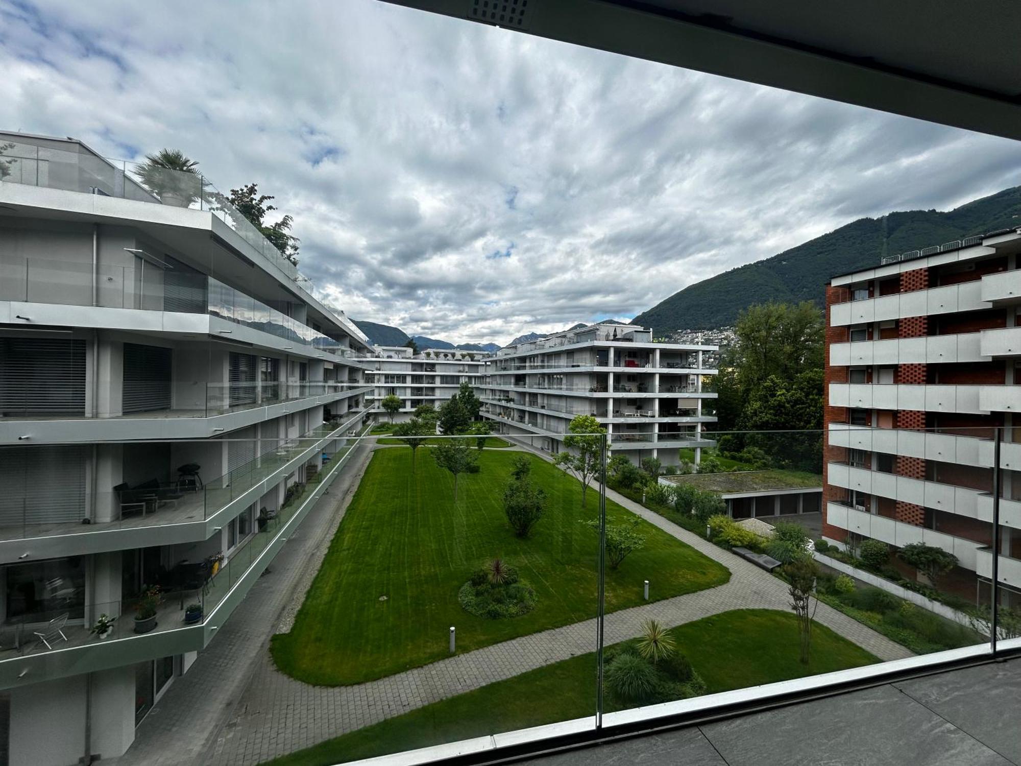 Family Apartment, Near The Beach Whit Private Park Locarno Buitenkant foto