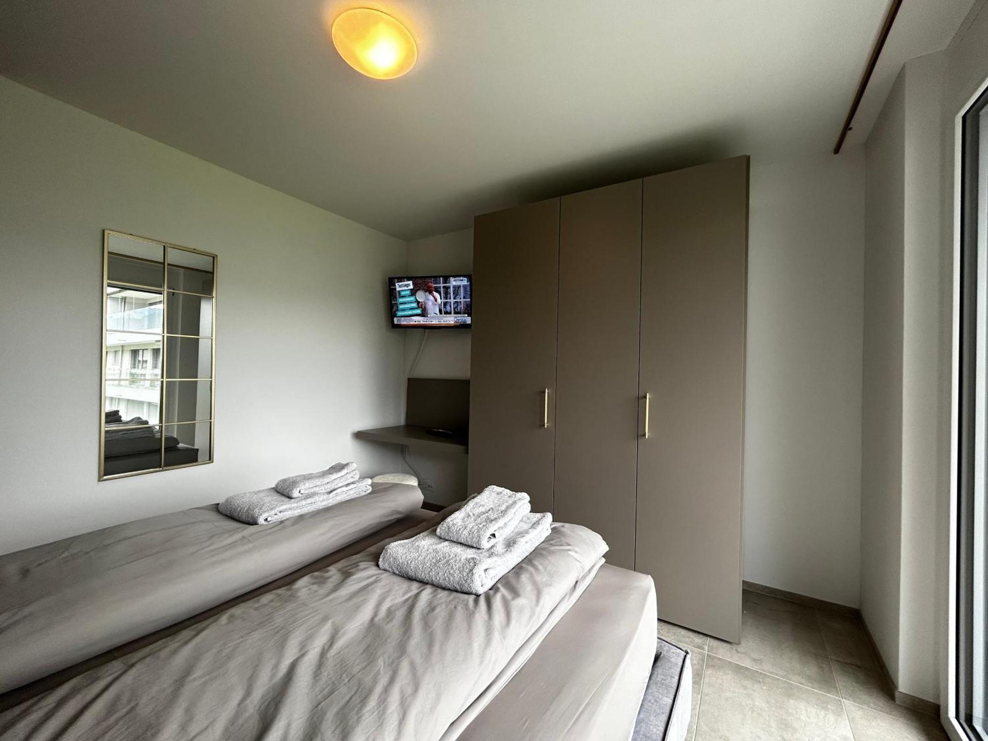 Family Apartment, Near The Beach Whit Private Park Locarno Buitenkant foto