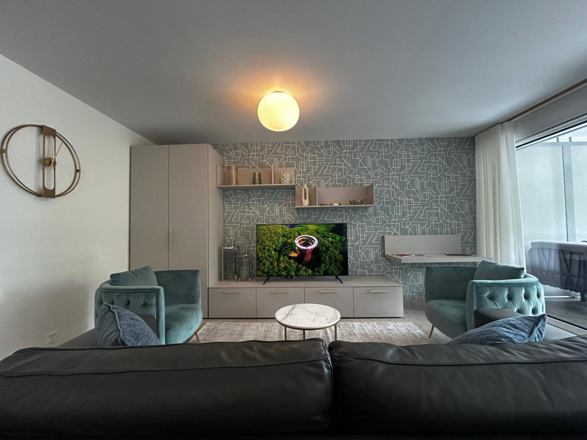Family Apartment, Near The Beach Whit Private Park Locarno Buitenkant foto