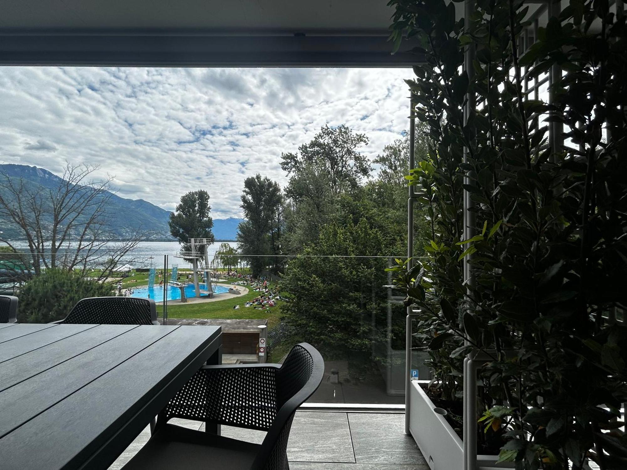 Family Apartment, Near The Beach Whit Private Park Locarno Buitenkant foto